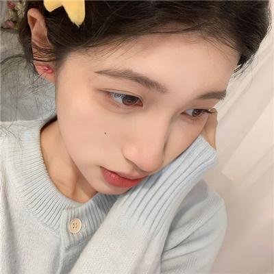 爱出色海报