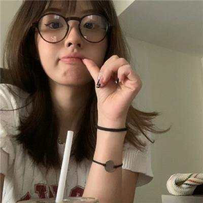 新:她生崽后前夫却说自己清心寡欲