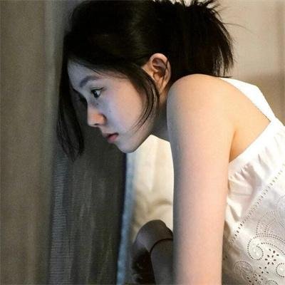 她和她的恋爱小动作海报
